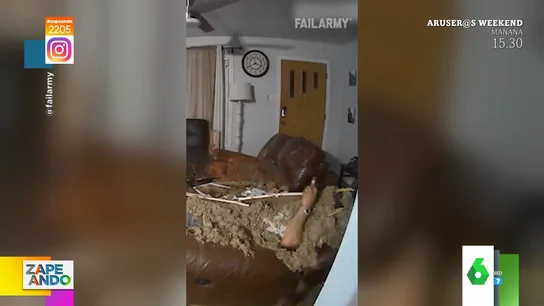 Así se le cae a un hombre el techo de su casa encima  Así se le cae a un hombre el techo de su casa encima