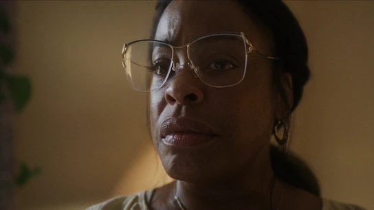 Niecy Nash como Glenda Cleveland, en una escena de 'Dahmer'. Niecy Nash como Glenda Cleveland, en una escena de 'Dahmer'.