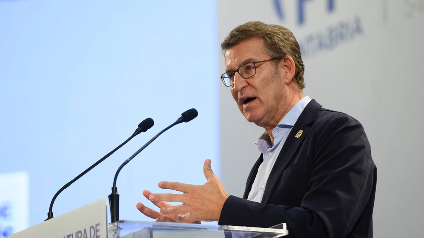 El líder del PP, Alberto Núñez Feijóo, durante un mitin en un acto de partido Feijóo arremete contra Pedro Sánchez por "apuntalar" al independentismo y salvar su legislatura
