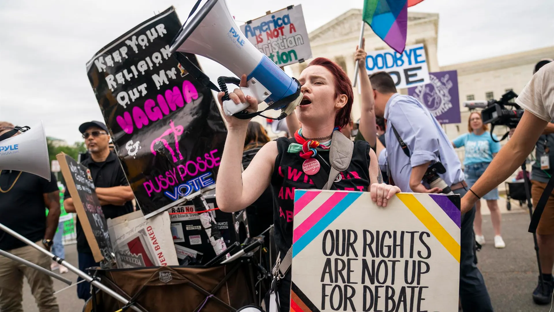 El aborto vuelve a ser legal en Arizona: Justicia bloquea la ley que prohíbe casi todos los abortos