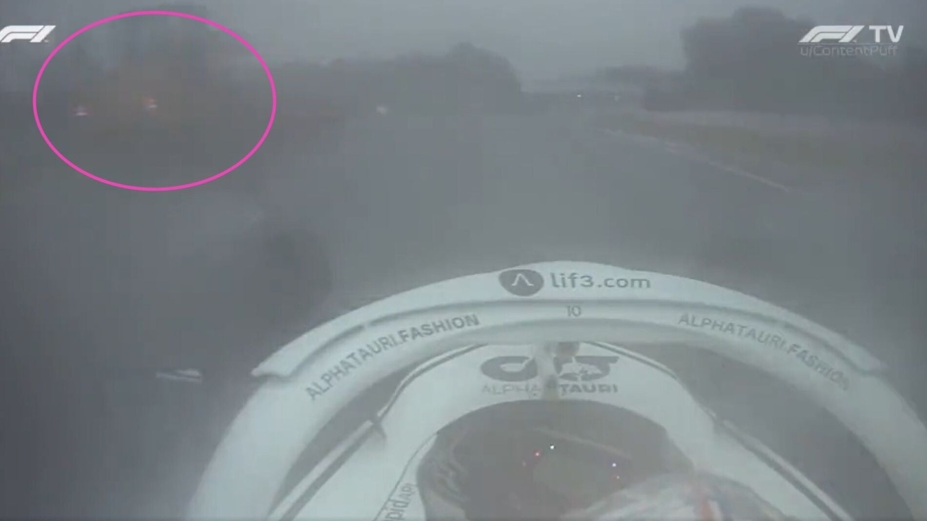 Gasly se encuentra un tractor en medio de la pista