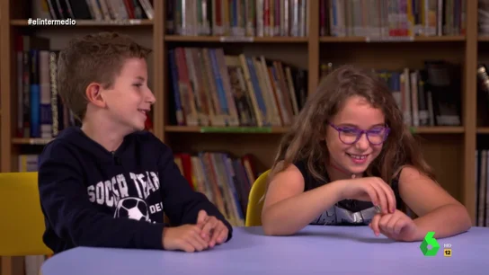 "Si me está escuchando me va a matar": la reacción de esta niña tras decir que los reyes "son estrictos, como mi tía" "Si me está escuchando me va a matar": la reacción de esta niña tras decir que los reyes "son estrictos, como mi tía"