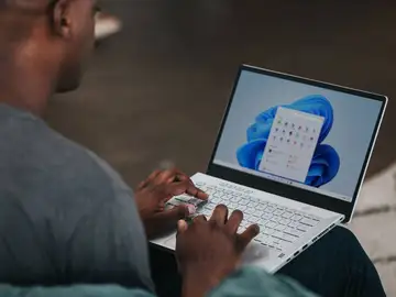 Ordenador con Windows 11 Ordenador con Windows 11
