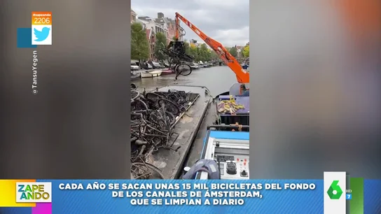 Así sacan hasta 15.000 bicicletas de los canales de Ámsterdam cada año Así sacan hasta 15.000 bicicletas de los canales de Ámsterdam cada año