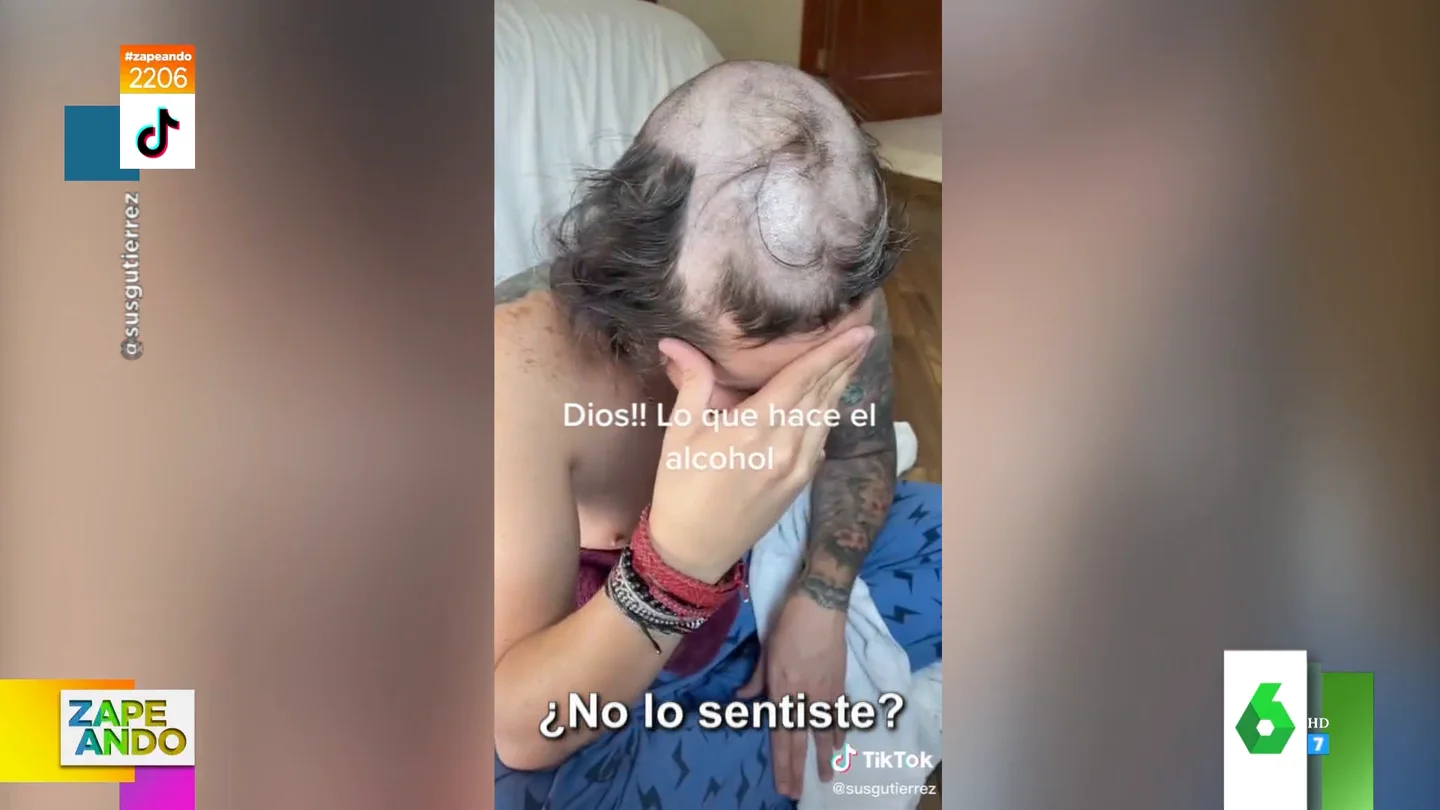 El corte de pelo viral de un padre que le hacen sus hijos mientras duerme la mona calvoEl corte de pelo viral de un padre que le hacen sus hijos mientras duerme la mona