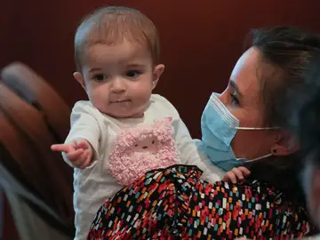 Una nina de 13 meses recibe en La Paz el primer trasplante de intestino de una persona fallecida Una nina de 13 meses recibe en La Paz el primer trasplante de intestino de una persona fallecida