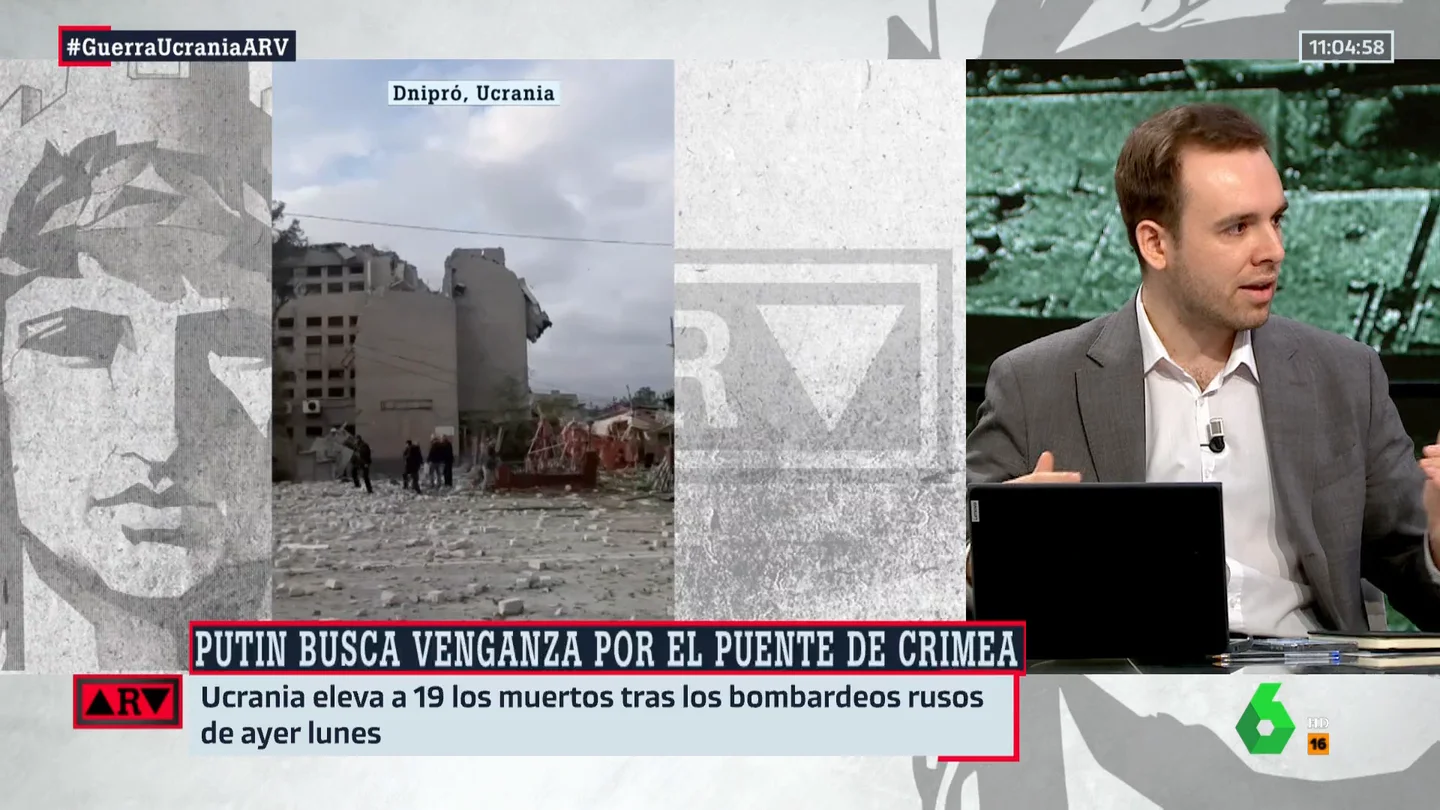 Yago Rodríguez plantea qué puede pasar en la guerra de Ucrania tras la violenta respuesta de Putin: "Es un castigo" Yago Rodríguez plantea qué puede pasar en la guerra de Ucrania tras la violenta respuesta de Putin: "Es un castigo"