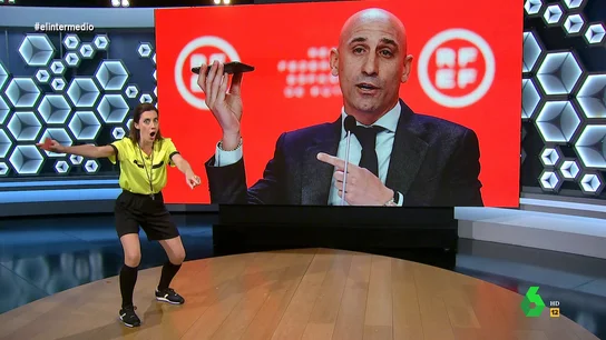 Cristina Gallego presenta la 'Champions Hate de Luis Rubiales' con los equipos que más odia: "Va de cagada en cagada" Cristina Gallego presenta la 'Champions Hate de Luis Rubiales' con los equipos que más odia: "Va de cagada en cagada"