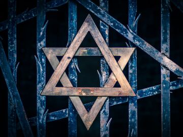 Estrella judía en un campo de concentración nazi