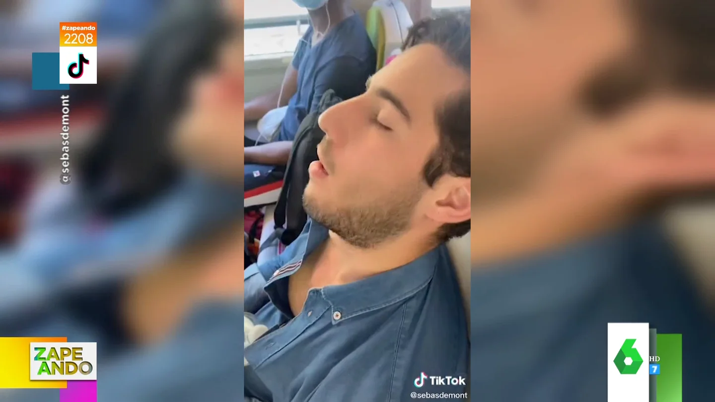 La reacción viral de un joven cuando sus amigos no le despiertan en el tren en su viaje por Europa: "¡Estoy en la frontera con Francia!" La reacción viral de un joven cuando sus amigos no le despiertan en el tren en su viaje por Europa: "¡Estoy en la frontera con Francia!"