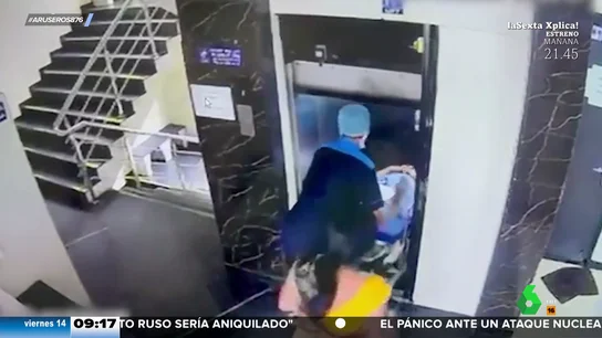 Impactante vídeo: se cae el ascensor de un hospital y casi aplasta a un paciente que iba en camilla Impactante vídeo: se cae el ascensor de un hospital y casi aplasta a un paciente que iba en camilla