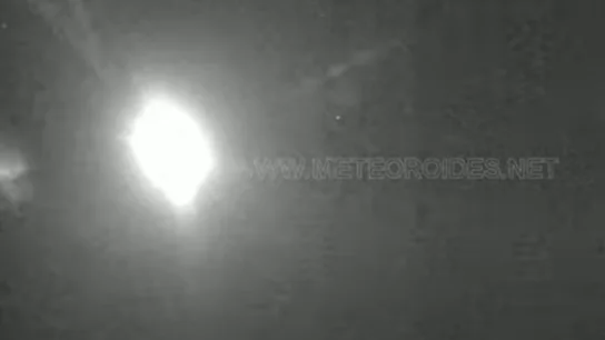 Captan el momento en el que una bola de fuego de origen asteroidal sobrevuela varias provincias andaluzas Captan el momento en el que una bola de fuego de origen asteroidal sobrevuela varias provincias andaluzas
