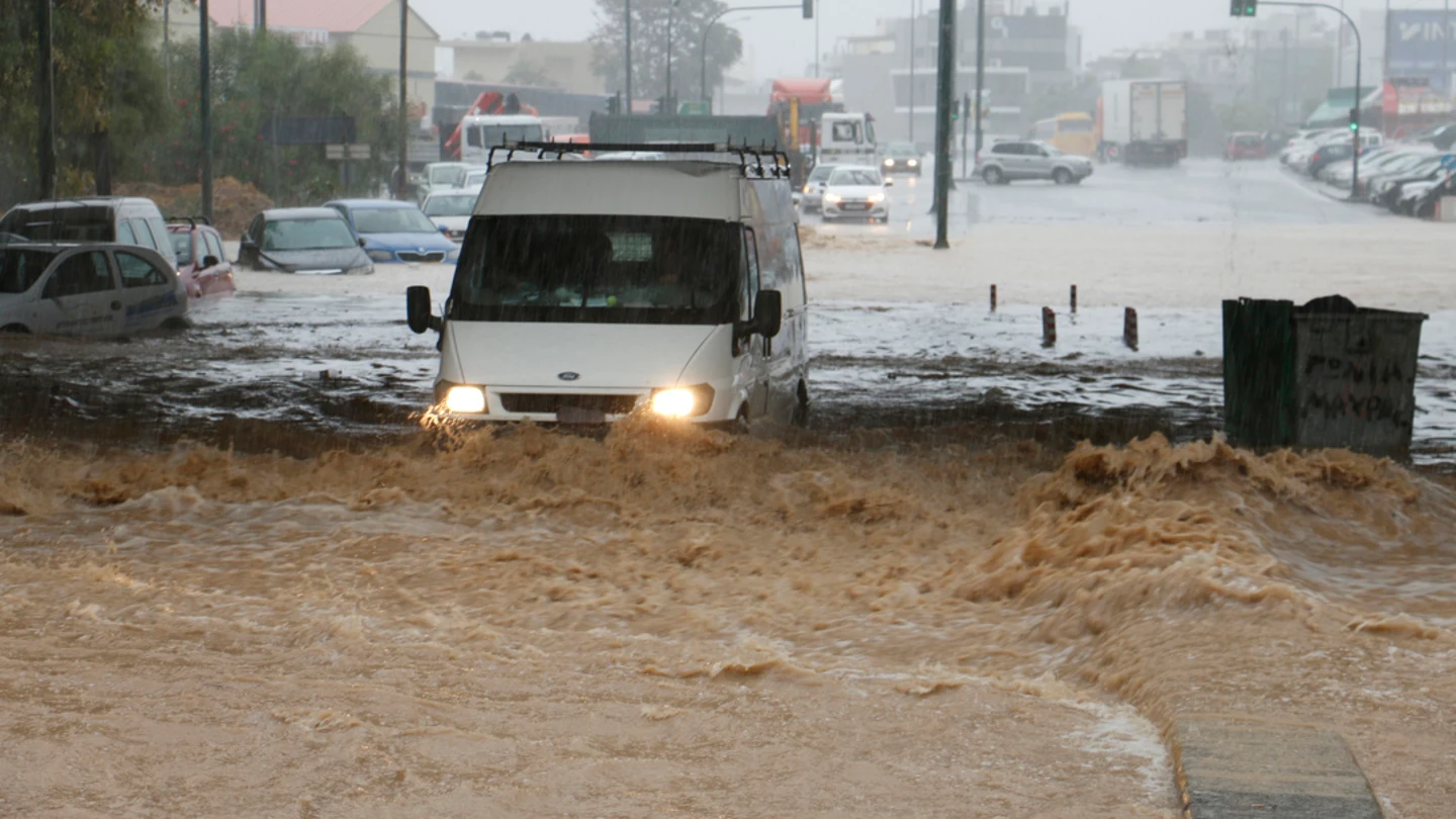 Al menos un muerto y dos desaparecidos en la isla griega de Creta por las graves inundaciones Al menos un muerto y dos desaparecidos en la isla griega de Creta por las graves inundaciones