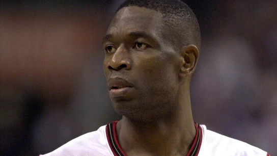 Dikembe Mutombo, en un partido de la NBA Dikembe Mutombo, en un partido de la NBA
