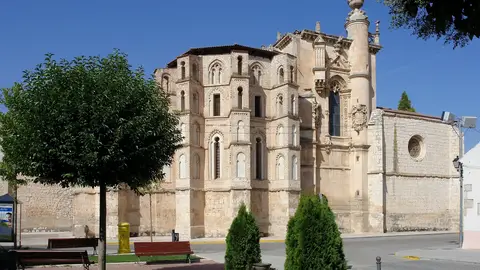 Fachada y convento de San Pablo Fachada y convento de San Pablo