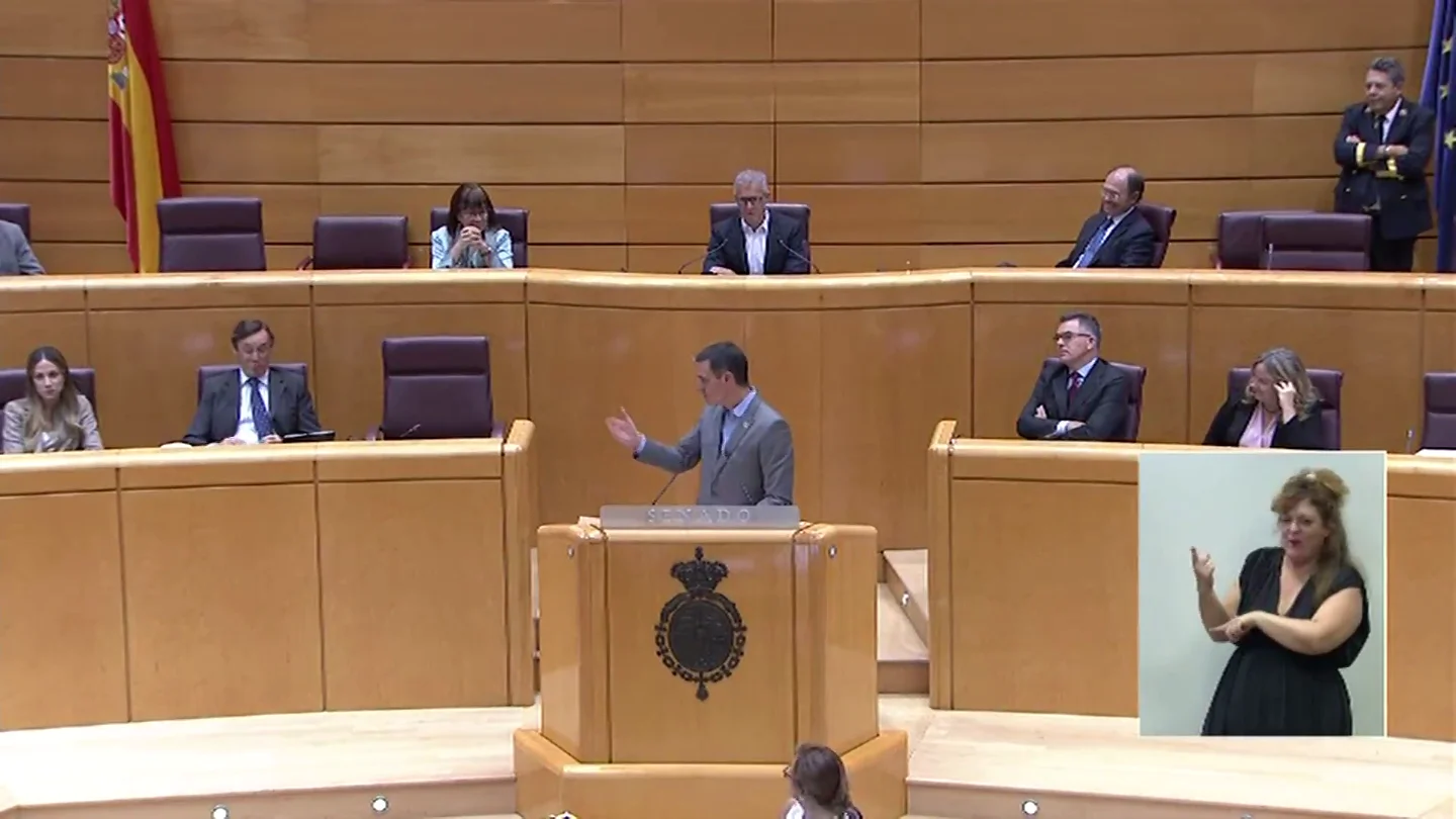 El comentario de Sánchez a Hernando: "Feijóo se puede defender solo" El comentario de Sánchez a Hernando: "Feijóo se puede defender solo"
