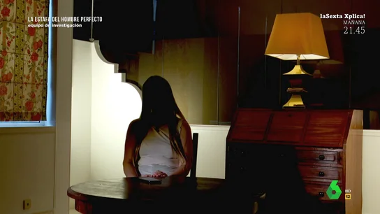 Una mujer que dio 5.000 euros a un estafador del amor cuenta su historia: "Me pidió que vendiera mi casa y dijo que si no pagaba, se suicidaba" Una mujer que dio 5.000 euros a un estafador del amor cuenta su historia: "Me pidió que vendiera mi casa y dijo que si no pagaba, se suicidaba"