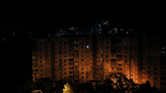 Rusia deja sin luz a un millón y medio de ucranianos como respuesta a su pérdida de poder en Jersón Rusia deja sin luz a un millón y medio de ucranianos como respuesta a su pérdida de poder en Jersón