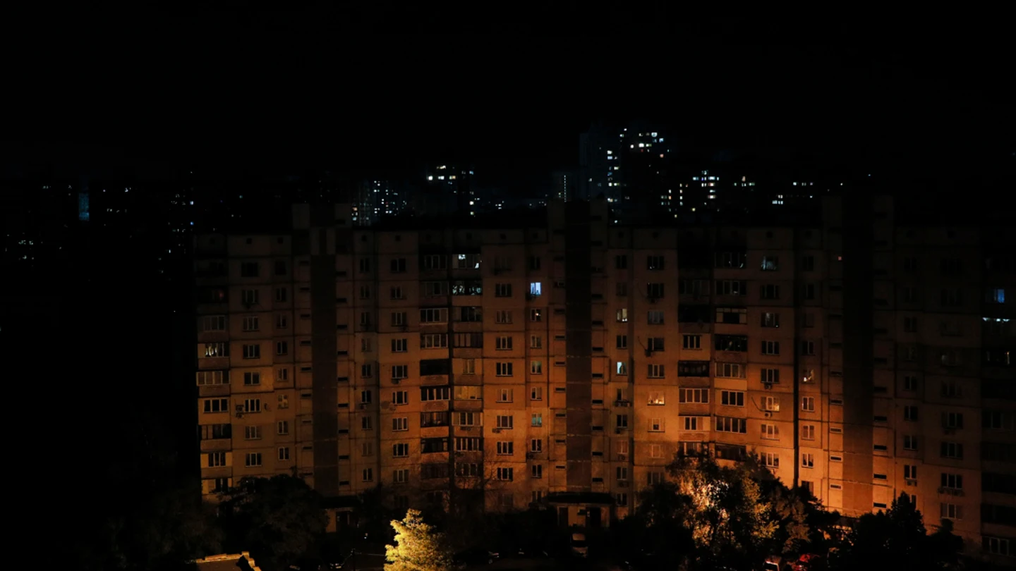 Rusia deja sin luz a un millón y medio de ucranianos como respuesta a su pérdida de poder en Jersón Rusia deja sin luz a un millón y medio de ucranianos como respuesta a su pérdida de poder en Jersón