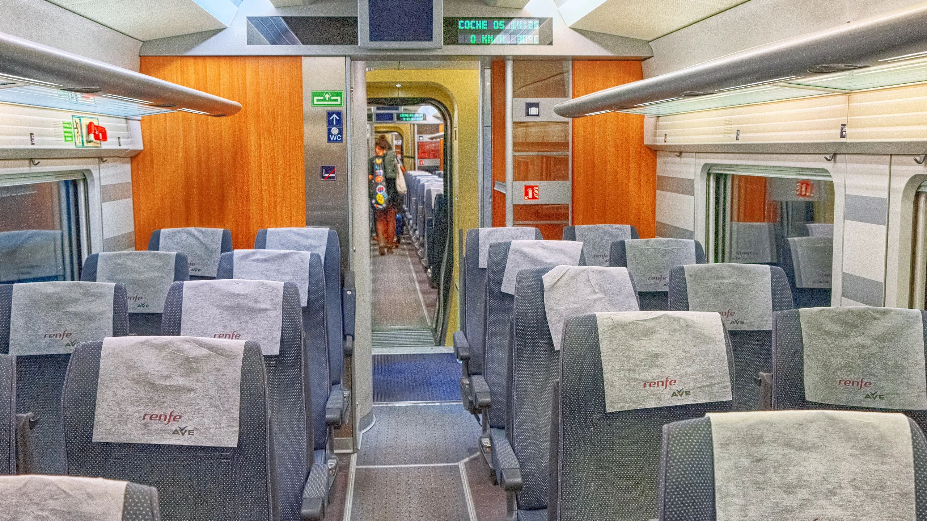 Tren de AVE de Renfe por dentro Tren de AVE de Renfe por dentro