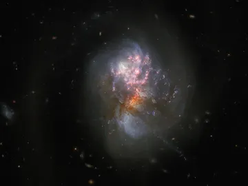 Dos galaxias fusionándose Dos galaxias fusionándose
