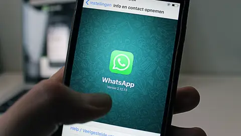 WhatsApp en un móvil WhatsApp en un móvil