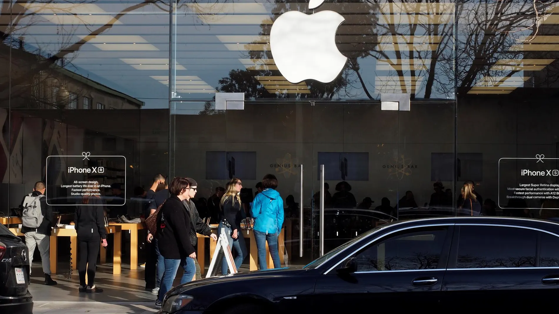 Imagen del escaparate de una Apple Store