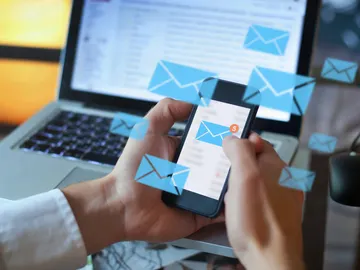 Mandar un email Mandar un email