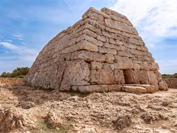 Naveta des Tudons, en Menorca Naveta des Tudons, en Menorca