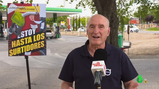 Los españoles están "hasta los surtidores" del precio de la gasolina: "Los descuentos no sirven para nada y se lo llevan los de siempre" Los españoles están "hasta los surtidores" del precio de la gasolina: "Los descuentos no sirven para nada y se lo llevan los de siempre"