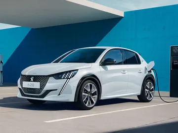 Peugeot e-208 GT Peugeot e-208 GT