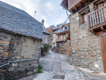 Bausen, pueblo de Lleida en el valle de Arán