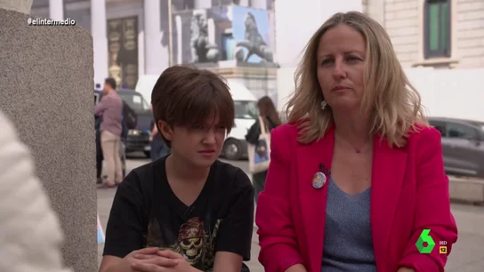 La madre de un niño trans explica cómo era antes de descubrir que es un chico: "Tenía mucha rabia y la sacaba de forma violenta" La madre de un niño trans explica cómo era antes de descubrir que es un chico: "Tenía mucha rabia y la sacaba de forma violenta"