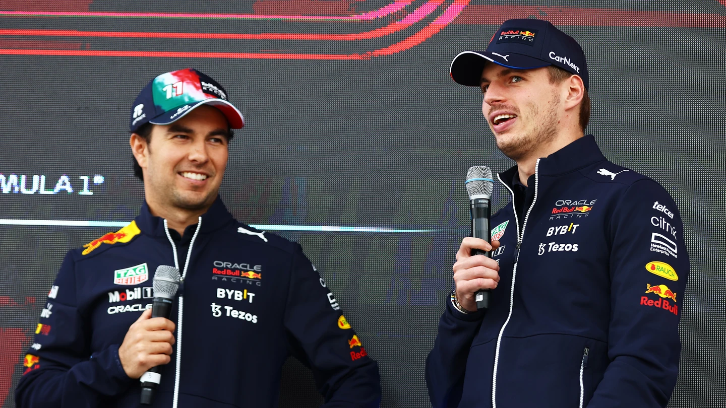 Sergio Pérez y Max Verstappen Sergio Pérez y Max Verstappen
