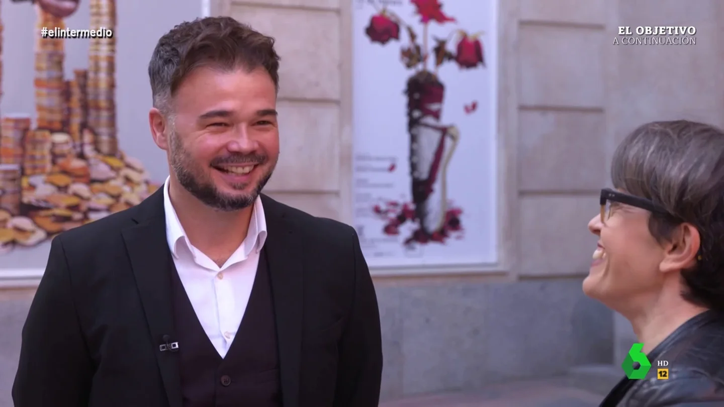 Rufián confiesa su "trastorno" con el orden: "Organizo la ropa interior en función de la suerte que me da" Rufián confiesa su "trastorno" con el orden: "Organizo la ropa interior en función de la suerte que me da"