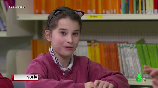"Las lentejas de mi padre...¡qué asco!": la 'confesión' de una niña a Thais Villas sobre dónde come mejor "Las lentejas de mi padre...¡qué asco!": la 'confesión' de una niña a Thais Villas sobre dónde come mejor