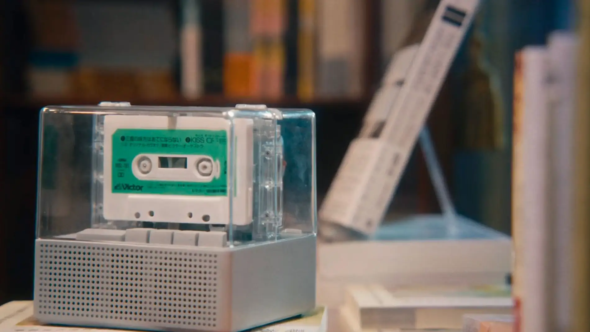  IT’S REAL Bluetooth Speaker + Cassette Player Combo