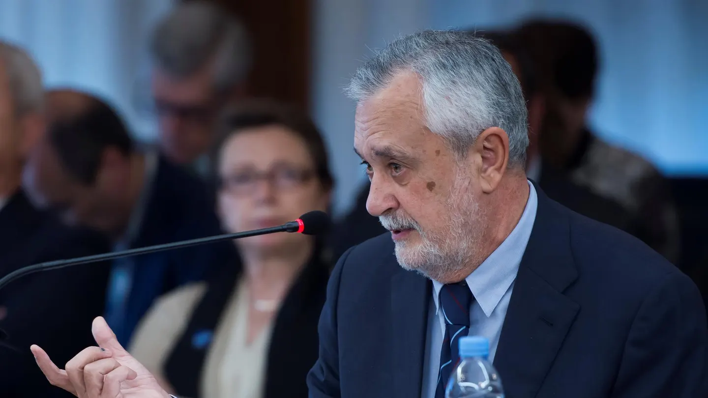 Imagen de archivo del expresidente andaluz José Antonio Griñán en el juicio de la pieza política del caso ERE en la Audiencia de Sevilla. Imagen de archivo del expresidente andaluz José Antonio Griñán en el juicio de la pieza política del caso ERE en la Audiencia de Sevilla.