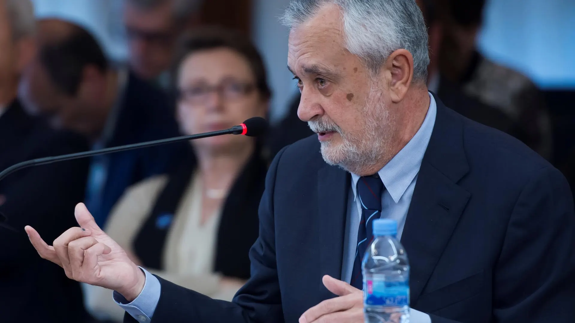 Imagen de archivo del expresidente andaluz José Antonio Griñán en el juicio de la pieza política del caso ERE en la Audiencia de Sevilla.