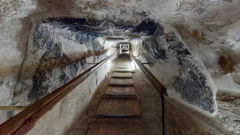 La Gran Pirámide de Giza por dentro La Gran Pirámide de Giza por dentro