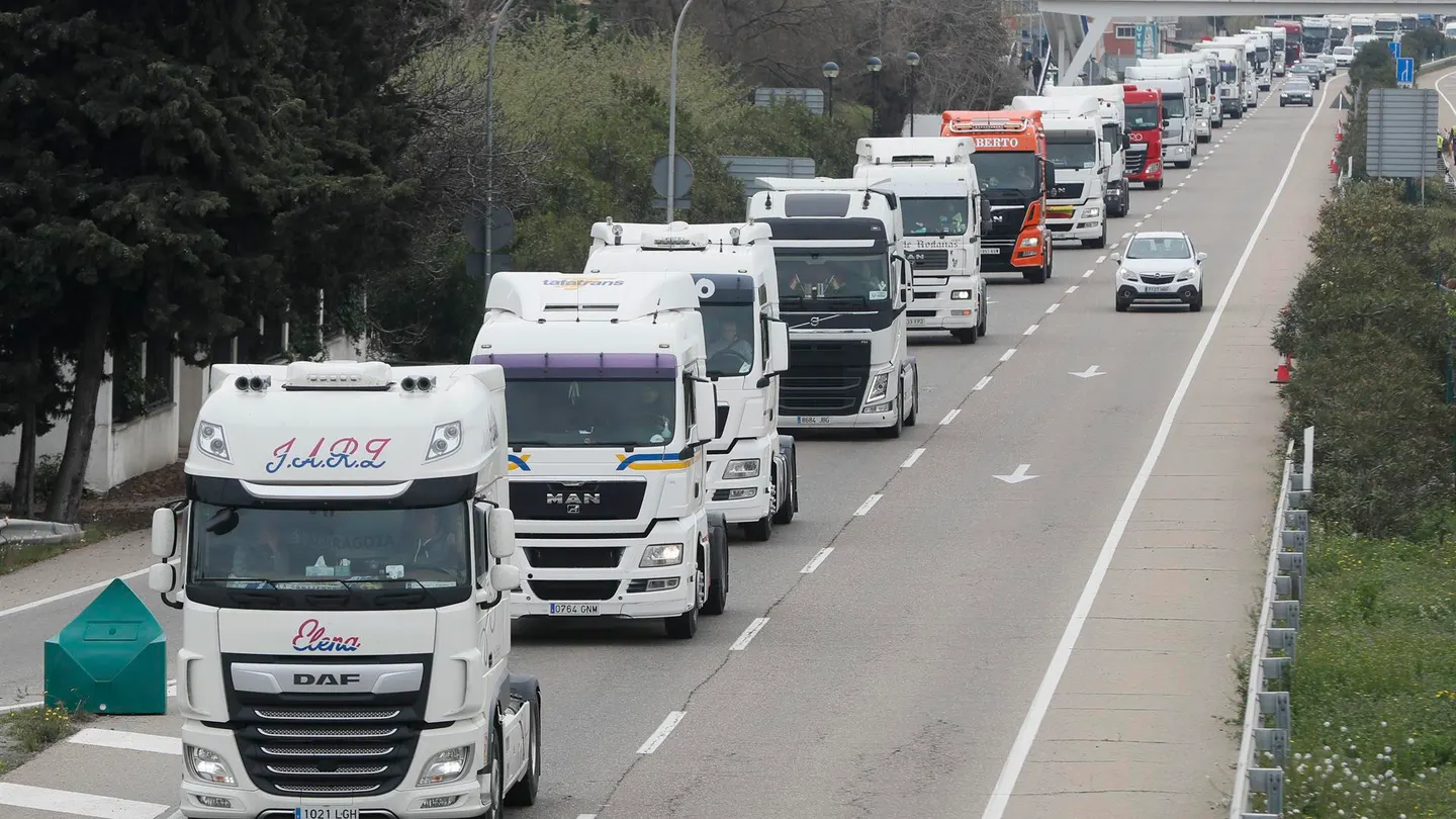Fenadismer rechaza por unanimidad el nuevo paro indefinido de transportistas que empieza este lunes Fenadismer rechaza por unanimidad el nuevo paro indefinido de transportistas que empieza este lunes
