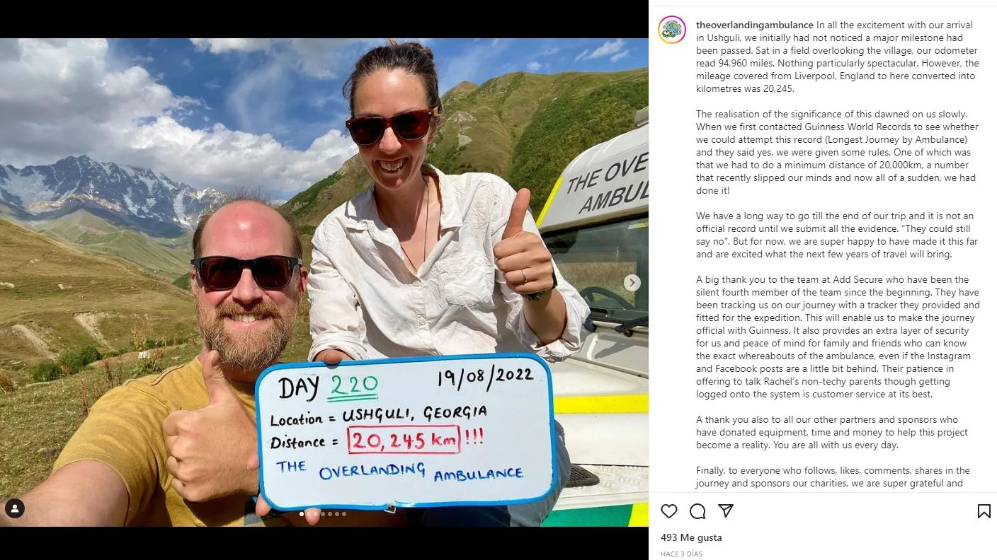 Lawrence Dodi & Rachel Nixon viajando por el mundo en ambulancia