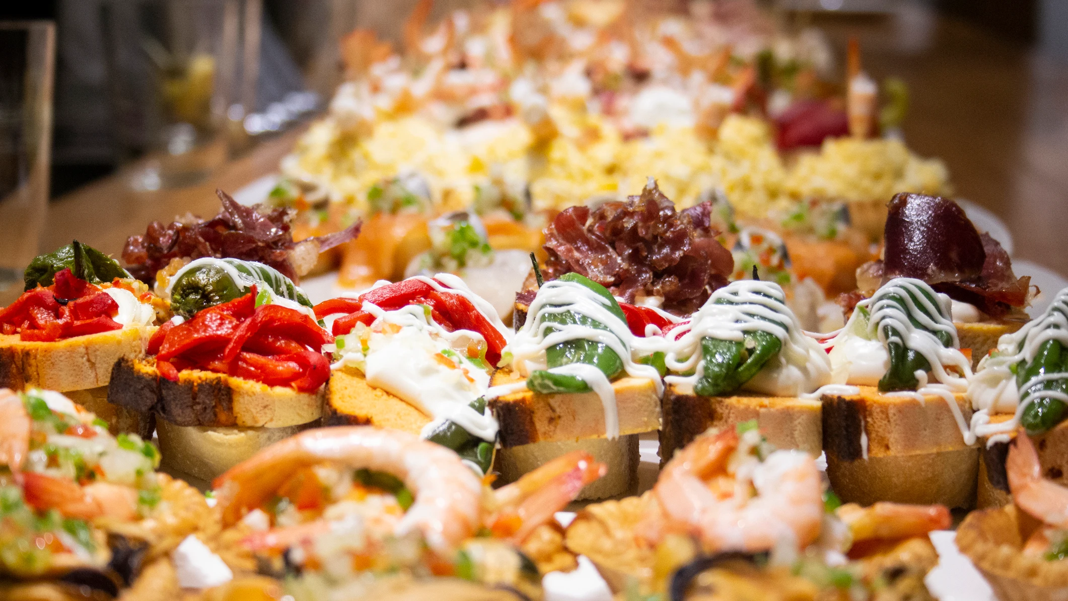 Pinchos y tapas de España Pinchos y tapas de España