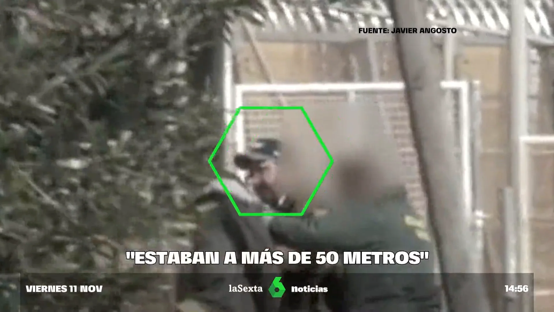 Agentes marroquíes participaron en las detenciones en territorio español durante el salto a la valla, según testigos Agentes marroquíes participaron en las detenciones en territorio español durante el salto a la valla, según testigos