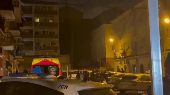 Un hombre muere por los disparos de la Policía tras intentar agredirles con una navaja en el barrio de Villaverde Un hombre muere por los disparos de la Policía tras intentar agredirles con una navaja en el barrio de Villaverde
