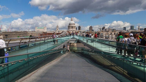 Millennium Bridge
