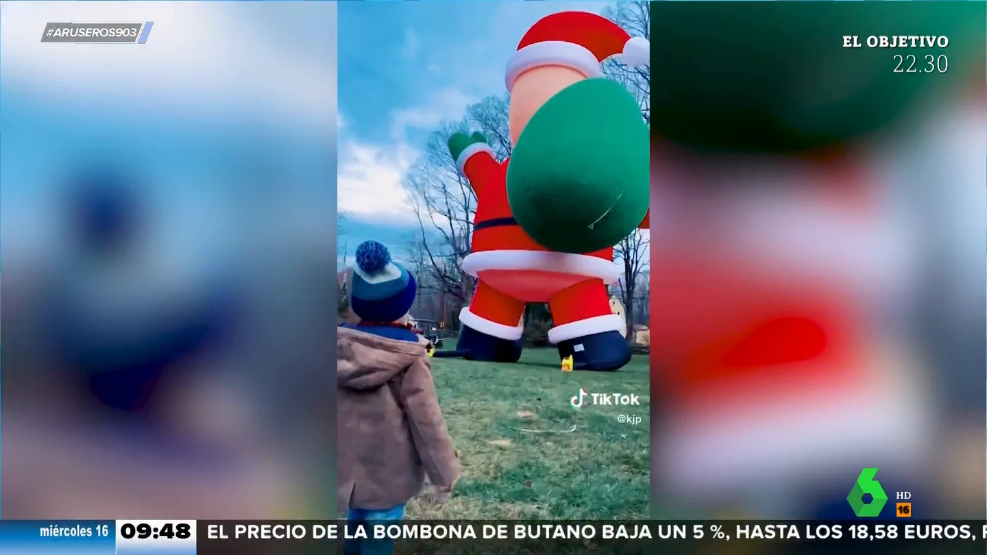 Así es el Santa Claus gigante de 15 metros que cuesta 3.500 euros Así es el Santa Claus gigante de 15 metros que cuesta 3.500 euros