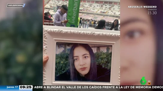Lleva una foto de su difunta hija a un concierto de Bad Bunny para cumplir su último deseo Lleva una foto de su difunta hija a un concierto de Bad Bunny para cumplir su último deseo