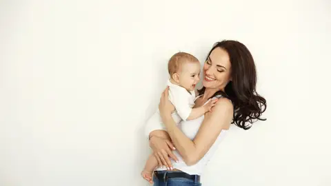 Mamá y bebé Mamá y bebé