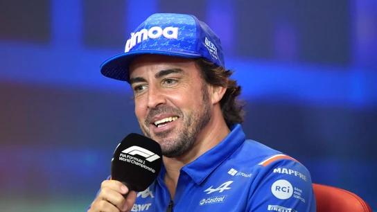 Fernando Alonso, ante los medios Fernando Alonso, ante los medios